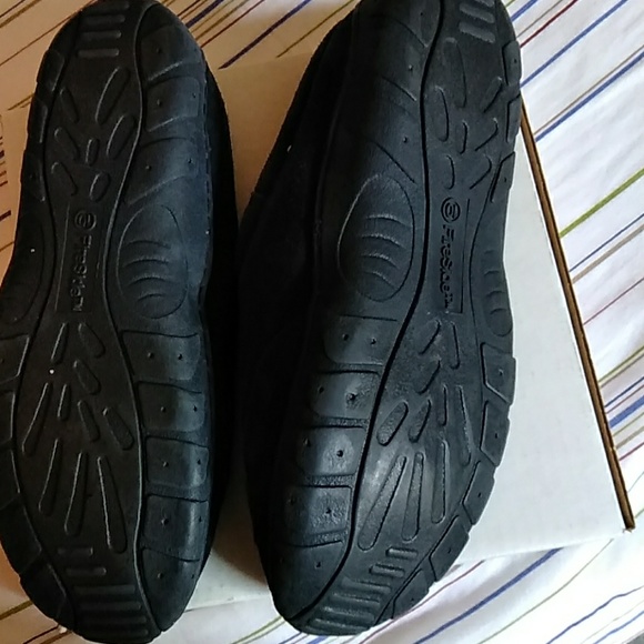 fireside  men slipon shoe - Picture 4 of 4